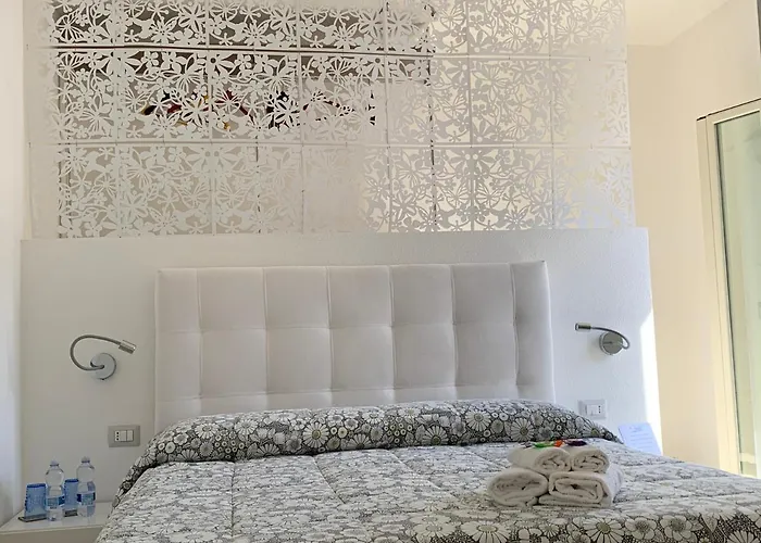 Somiar Oda ve Kahvaltı San Teodoro (Sardinia)