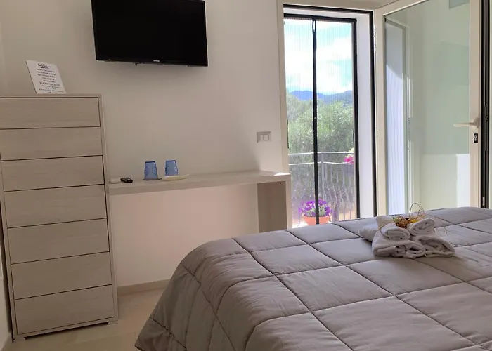 Somiar Oda ve Kahvaltı 4*