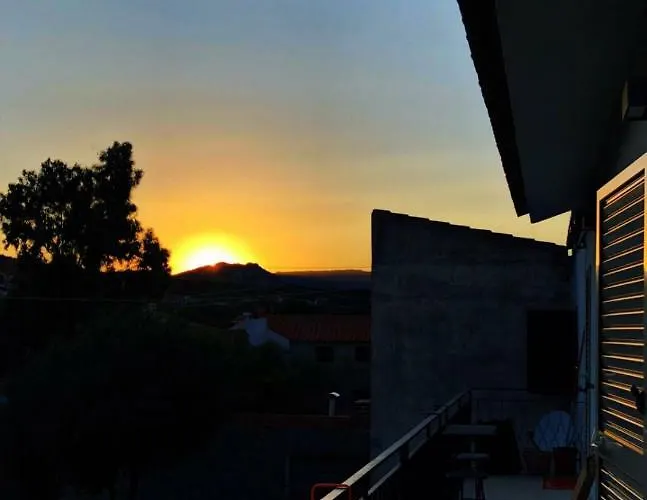 Oda ve Kahvaltı Somiar