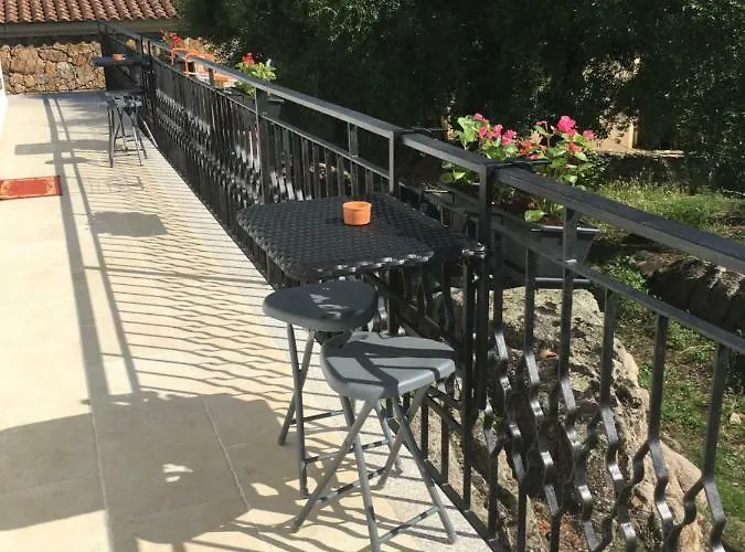 Oda ve Kahvaltı Somiar