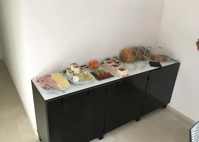 Somiar Oda ve Kahvaltı San Teodoro (Sardinia)